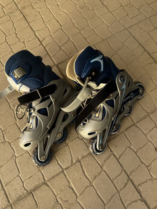 Patins em linha tamanho(S)+ caneleiras e joalheiras e luvas