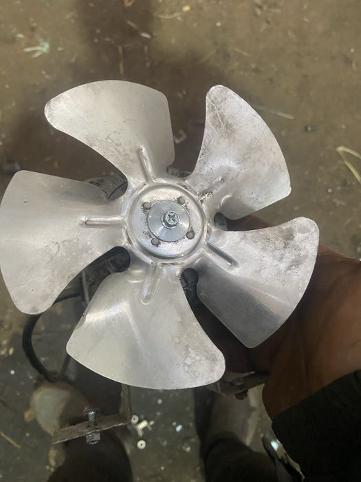 Вентилятор з охолоджувача