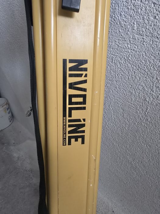 NIVOLINE WT20 - штатив деревянный