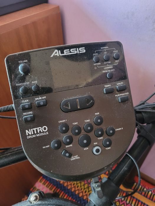Bateria Alesis Nitro