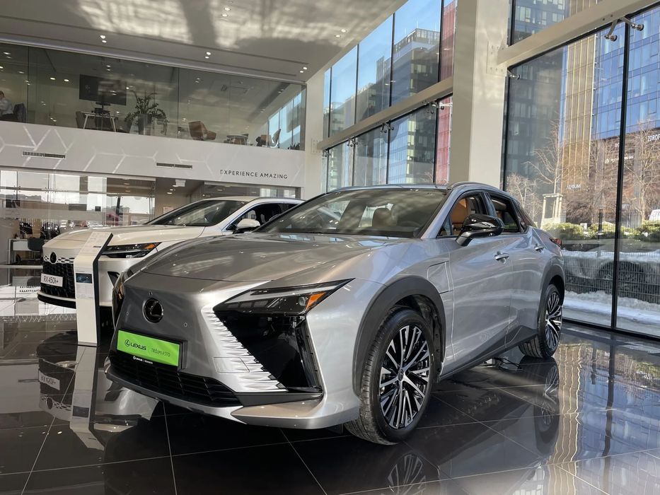 Lexus RZ