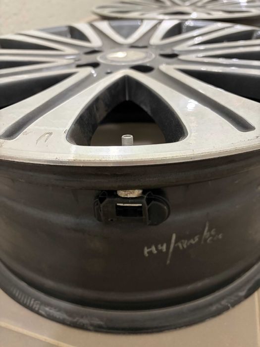 7,5J 18H2 ET52   MERCEDES OEM A2464011700