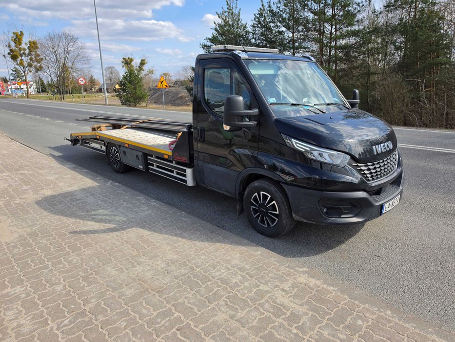 LAWETA PARCZEW Holowanie transport maszyn Przeprowadzki