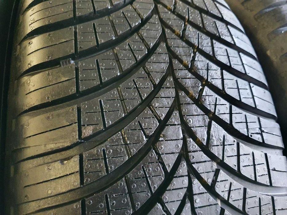 215/60R17 Goodyear Vector 4Seasons para opon całoroczne nowe 7166
