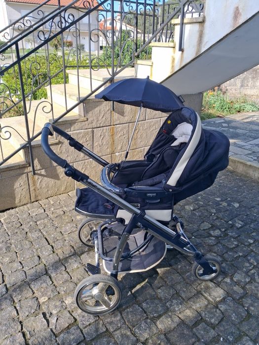 Carrinho, babycoque, alcofa, banco de passeio e sombrinha