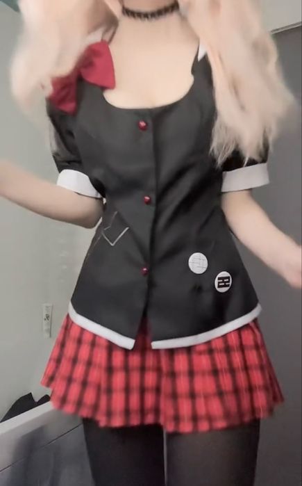 Косплей Джунко Эношима Danganronpa