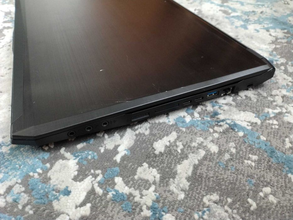 Игровой Clevo P650RP i7-6700HQ/GTX 1060 6Gb/DDR4 12Gb/SSD 256Gb
