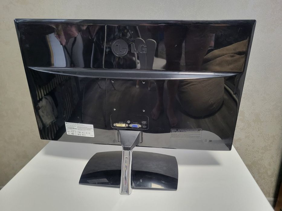 Монітор LG Flatron