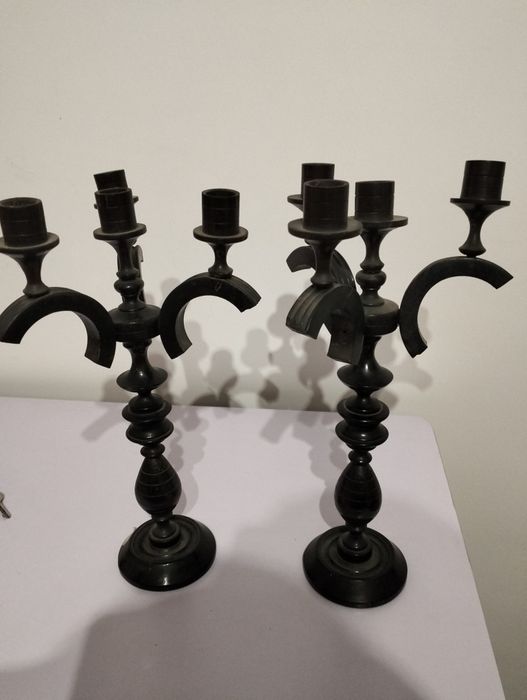 Candelabroem madeira