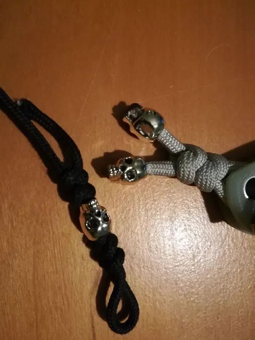 Czaszka, koralik HQ bead do noża, brody bluzy itd 2 sztuki