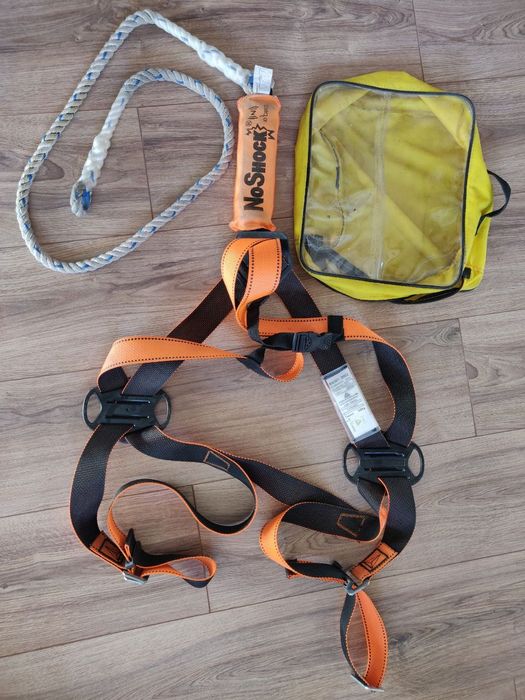 Szelki bezpieczeństwa z liną