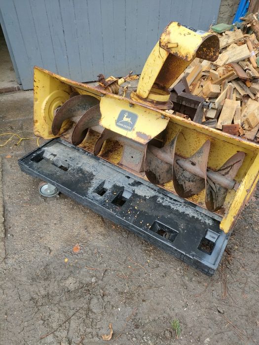 Pług wirnikowy, odśnieżarka John Deere