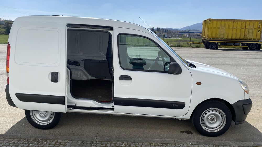 Kangoo 1.5 dci PRONTA A TRABALHAR-Muito material novo- Economica-4150€