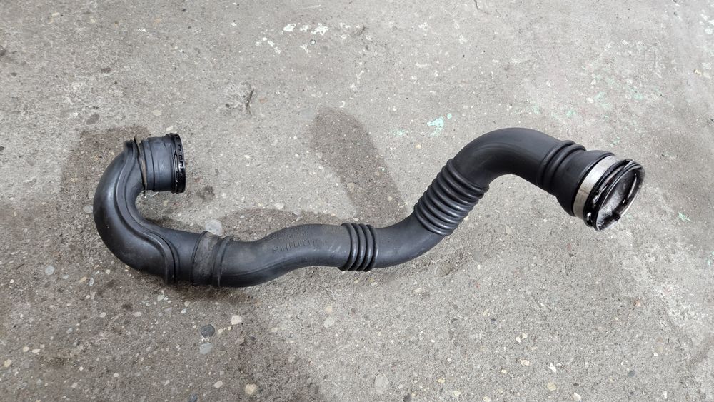 Przewód wąż rura intercoolera turbiny A17DTR 1.7 cdti opel astra j PT3