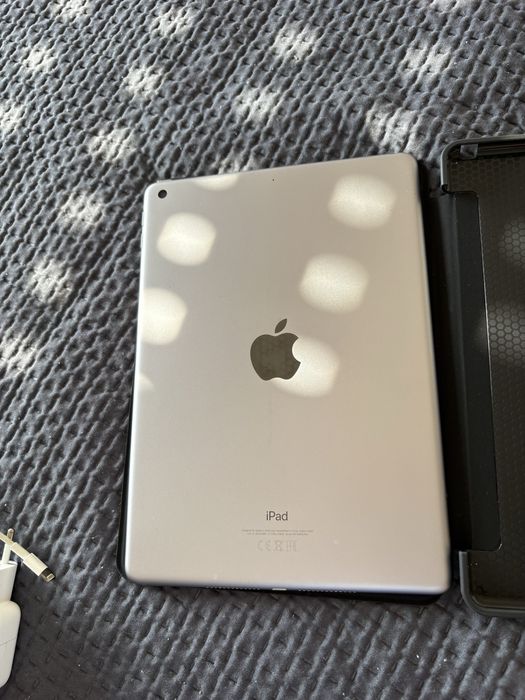 iPad geração 6 Wi-Fi (32GB)