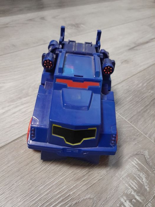Трансформер SOUNDWAVE