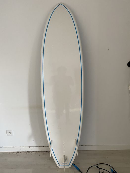 Prancha de surf com bolsa incluida