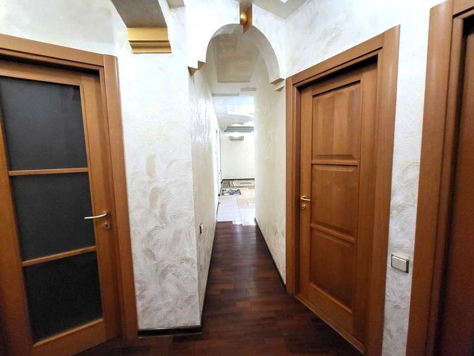 Продажа 4-х к кв ул Маяковского д 8-А, ВТОРОЙ этаж, рядом 71 гимназия.