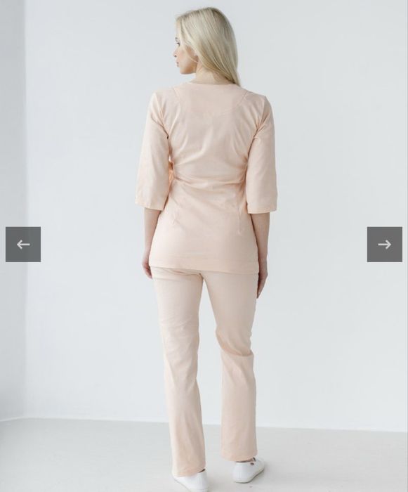 Медичний костюм.