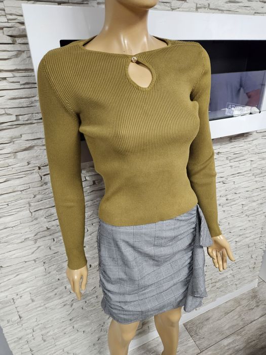 Sweterek khaki z dekoltem modny Sinsay XL