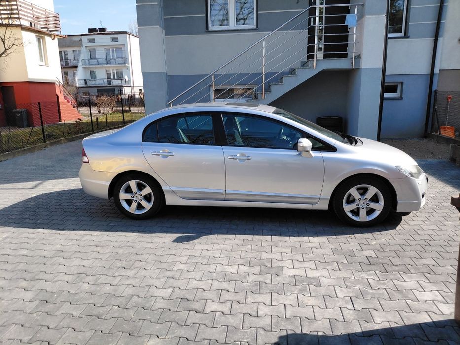 Honda Civic VIII sedan 1.8 2009r.