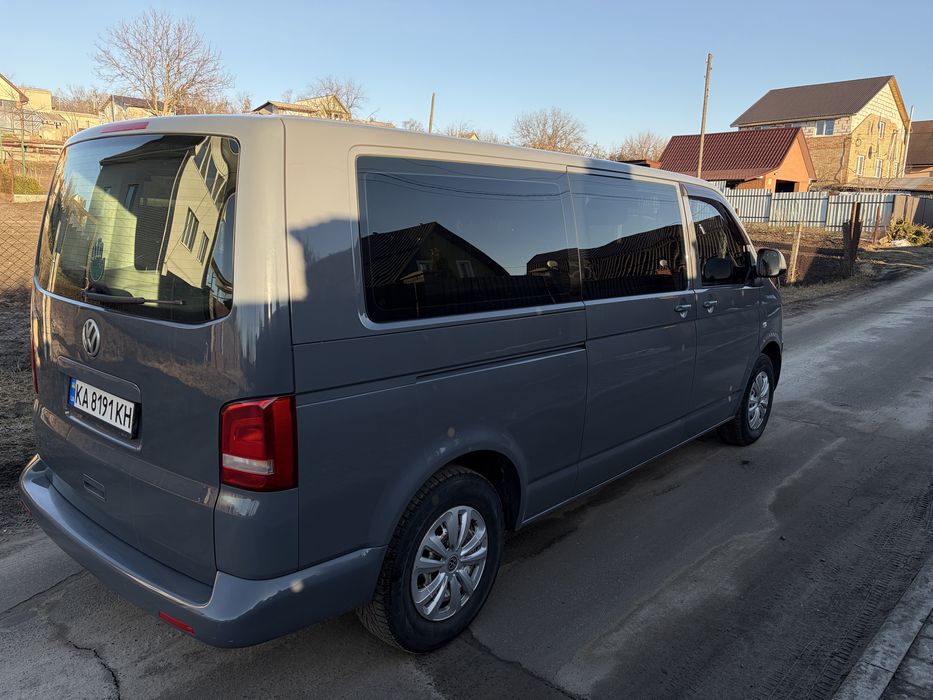 Авто Volkswagen Caravelle 2011 рік 2.0 Газ/Бенз