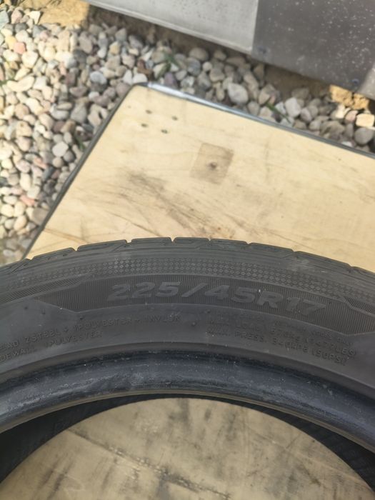 225/45/17 Hankook