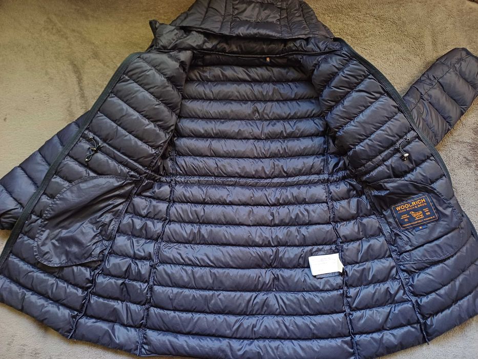 Woolrich puchowy płaszcz z kapturem rozmiar M