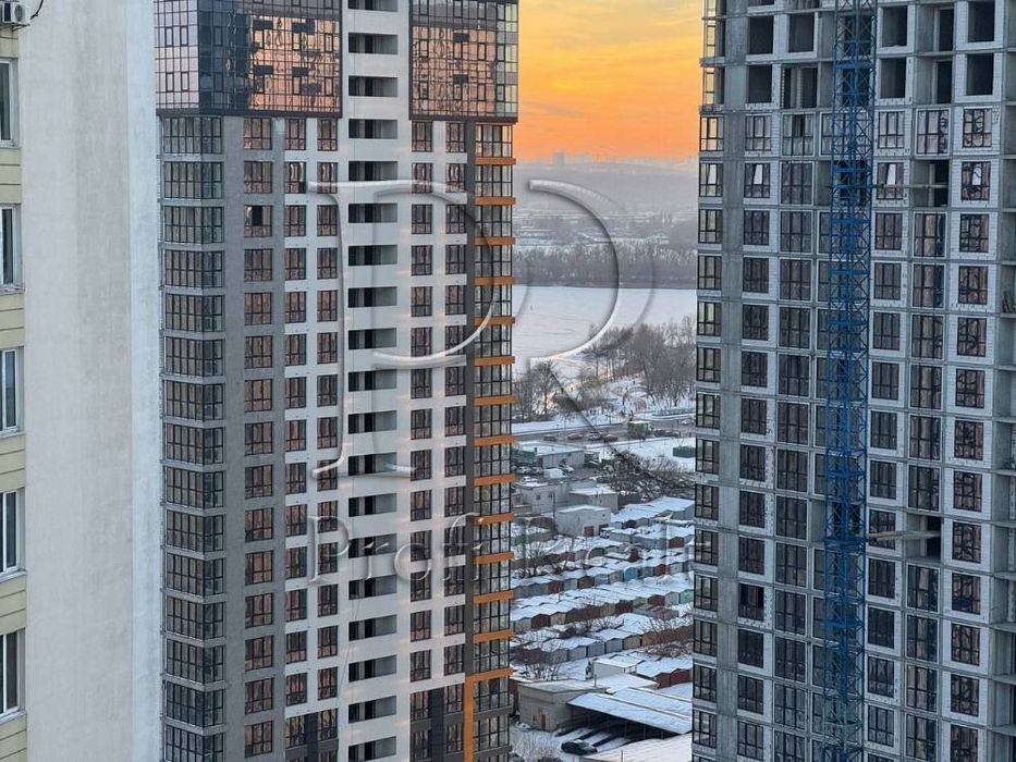 Продаж 3 кімн.кварт. Урлівська23Б Осокорки