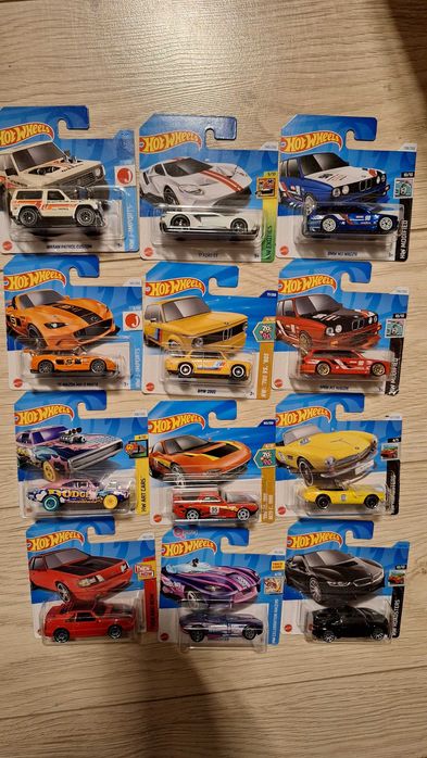 Hot wheels resorak porsche audi ferrari lamborgini vw ford mustang