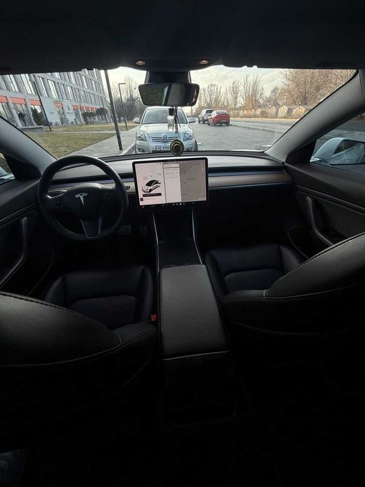 Tesla 3 2019 performance