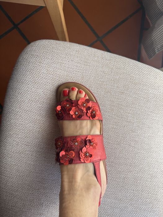 Sandalias em pele com lentejoulas Eureka