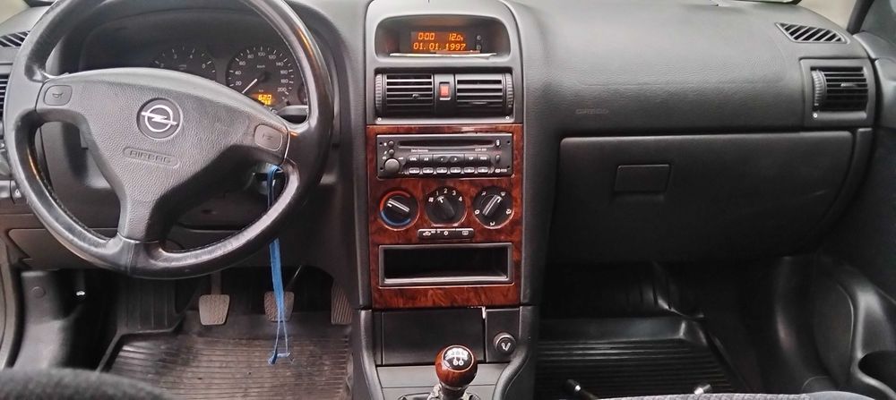 Opel Astra 2 1.6 benzyna