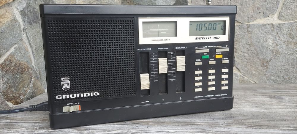 Grundig Satellit 300