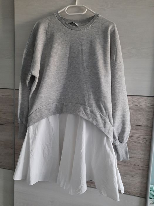 Dłuższa bluza Zara