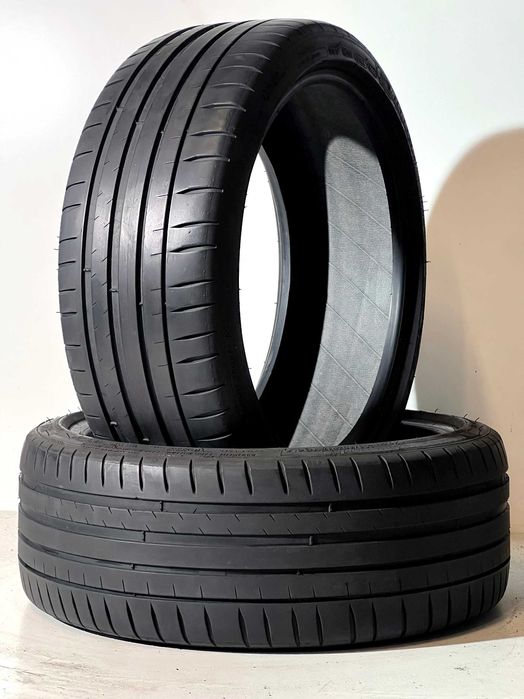 Pneus Michelin Pilot Sport 4 - 205/40/17 - Excelentes