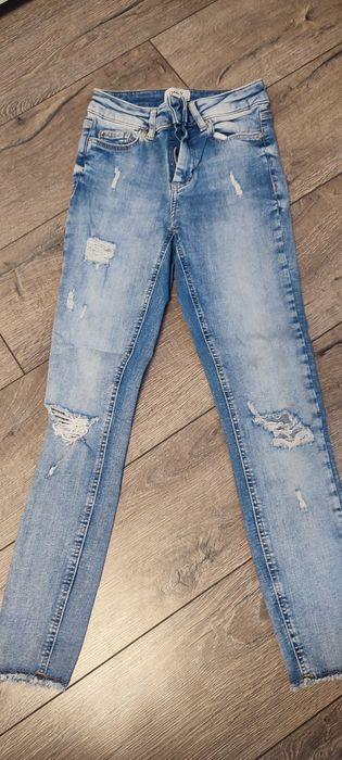 Джинси p.xs 36 ONLY