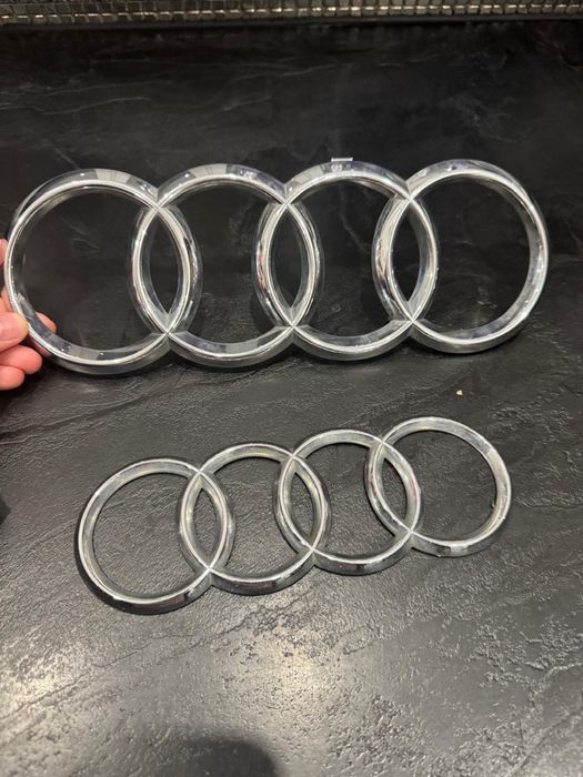 Znaczek Logo Emblemat oryginał przód i tył Audi S5,2008r