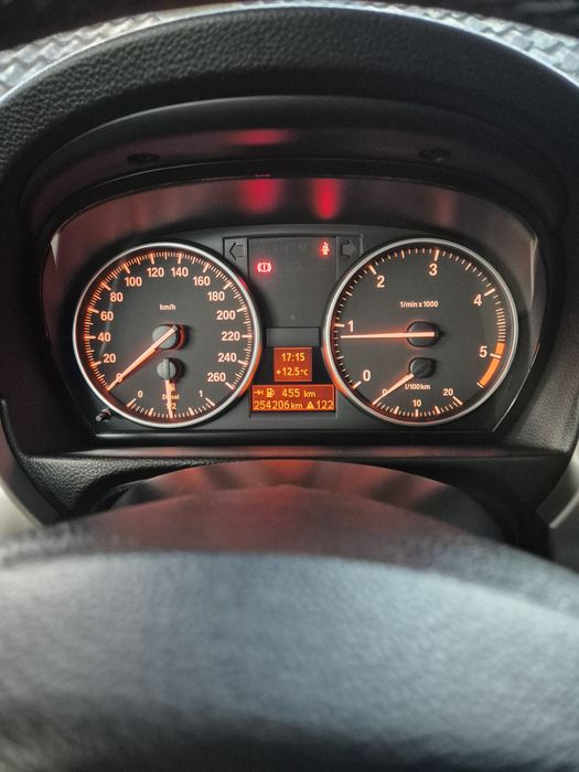 BMW 318 d  e91 3 Series