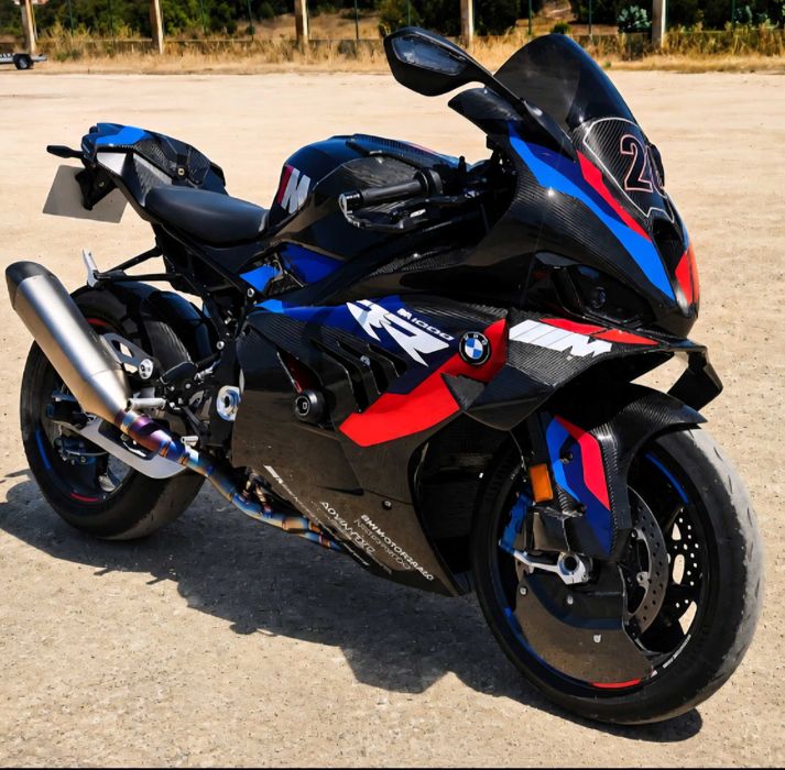 BMW M1000RR 2024