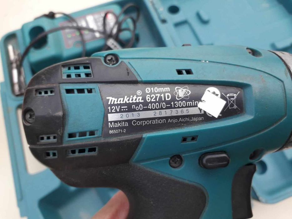 Шуруповерт Makita