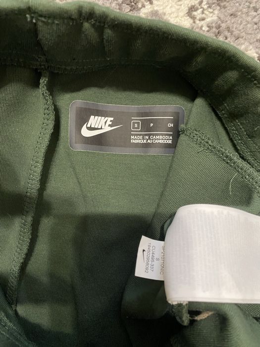 Штани Nike tech fleece М розмір темно зеленого кольору