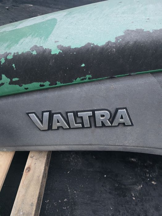 Maska osłona silnika Valtra Seria T