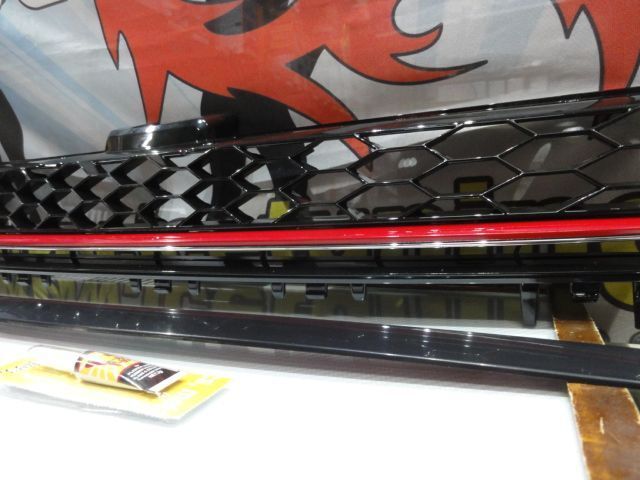 Grelha frontal sem símbolo VW golf 7 12-17 GTI LOOK  em plástico abs