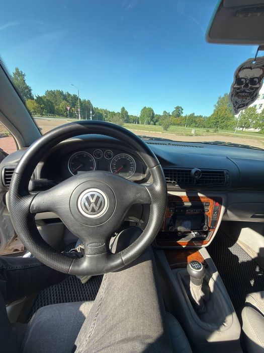 VOLKSWAGEN PASSAT 2001 VIN WVWZZZ3BZ1E041659 фото оголошення 8 з 8