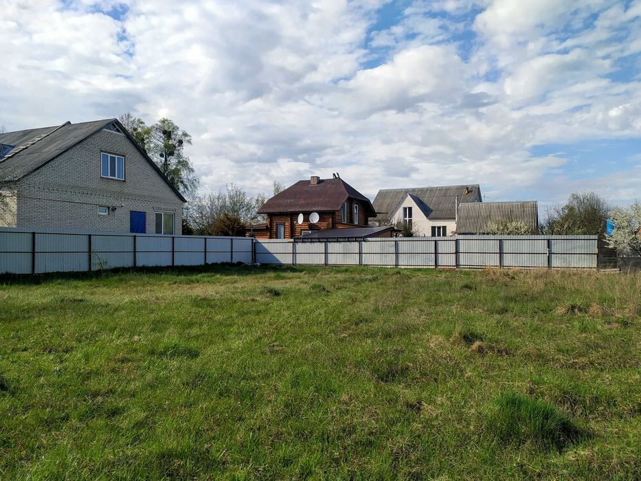 Земельна ділянка біля центру 10 соток