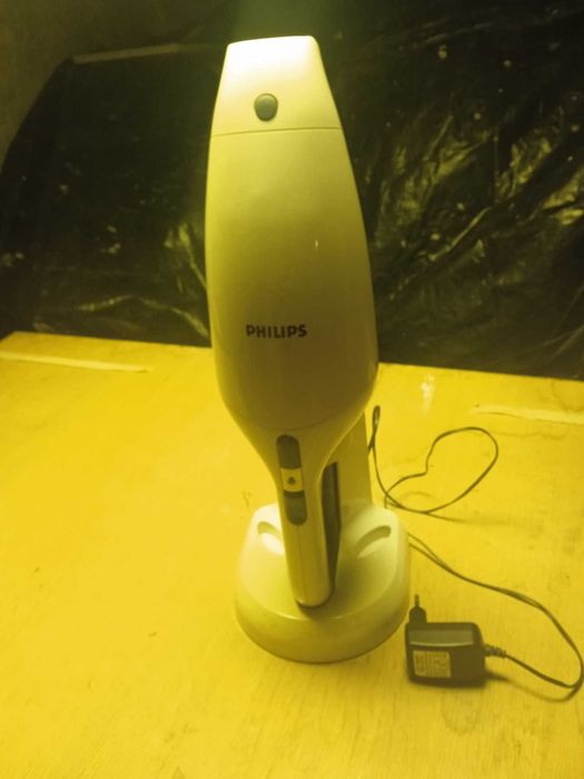 пилосос Філіпс акамуляторний