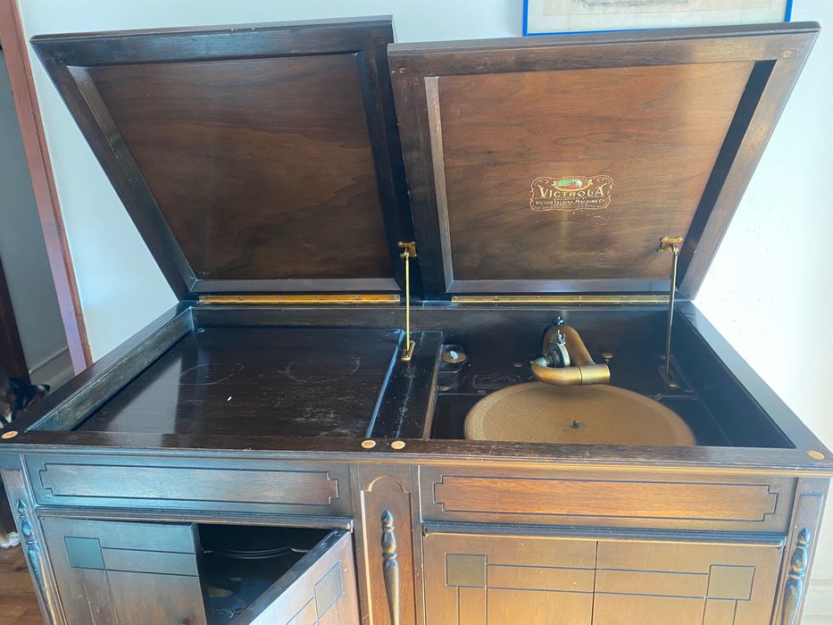 Grafenola de marca Victrola