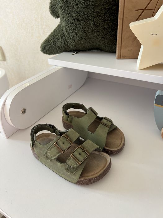 Детские босоножки next