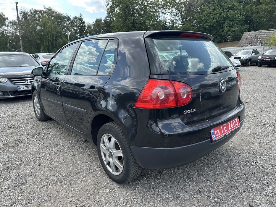 Volkswagen Golf V